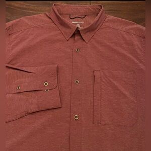 Swiss Tech Long Sleeve Button Up Burgundy Shirt Men’s size XL